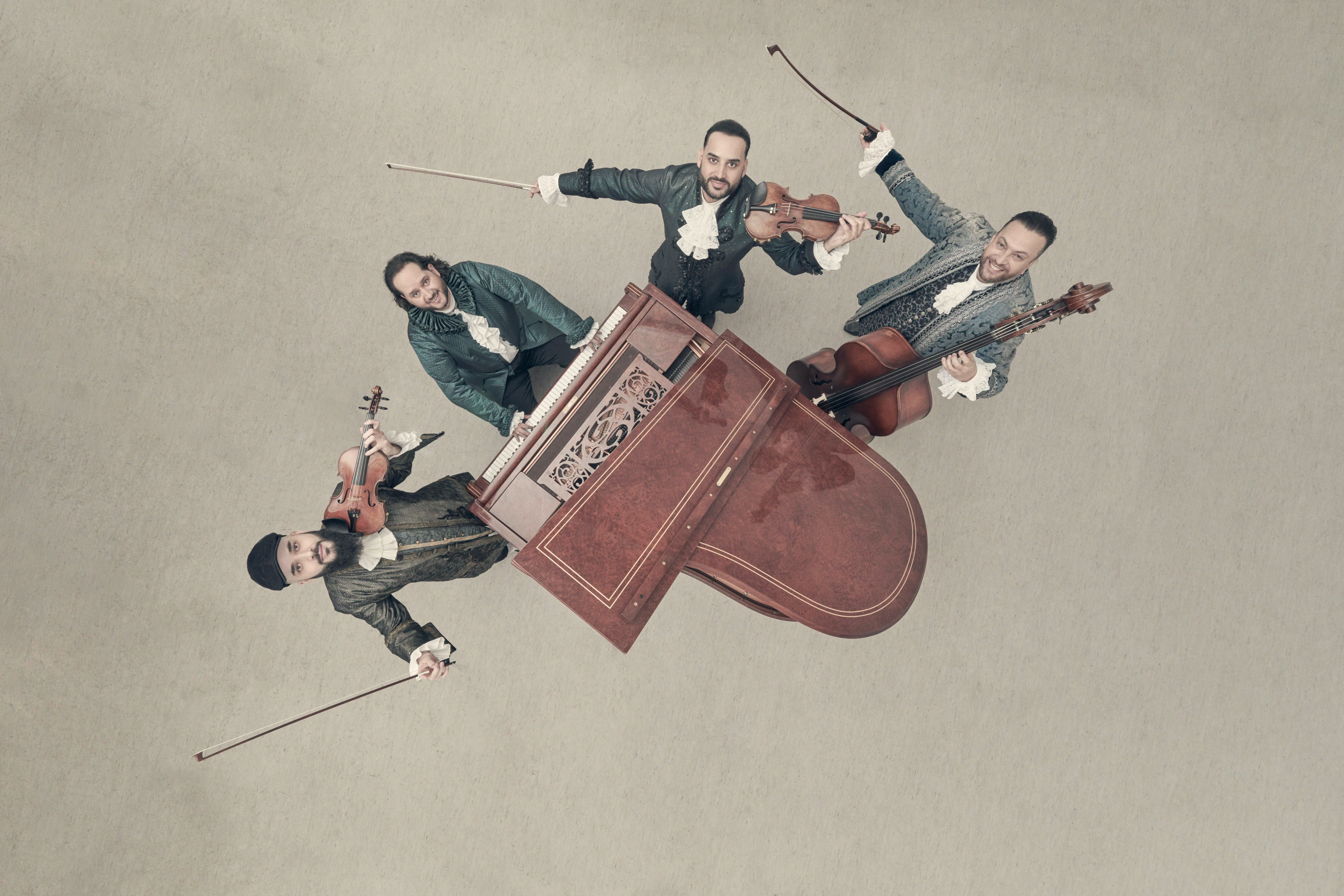 ©Andreas H. Bitesnich ©Andreas H. Bitesnich